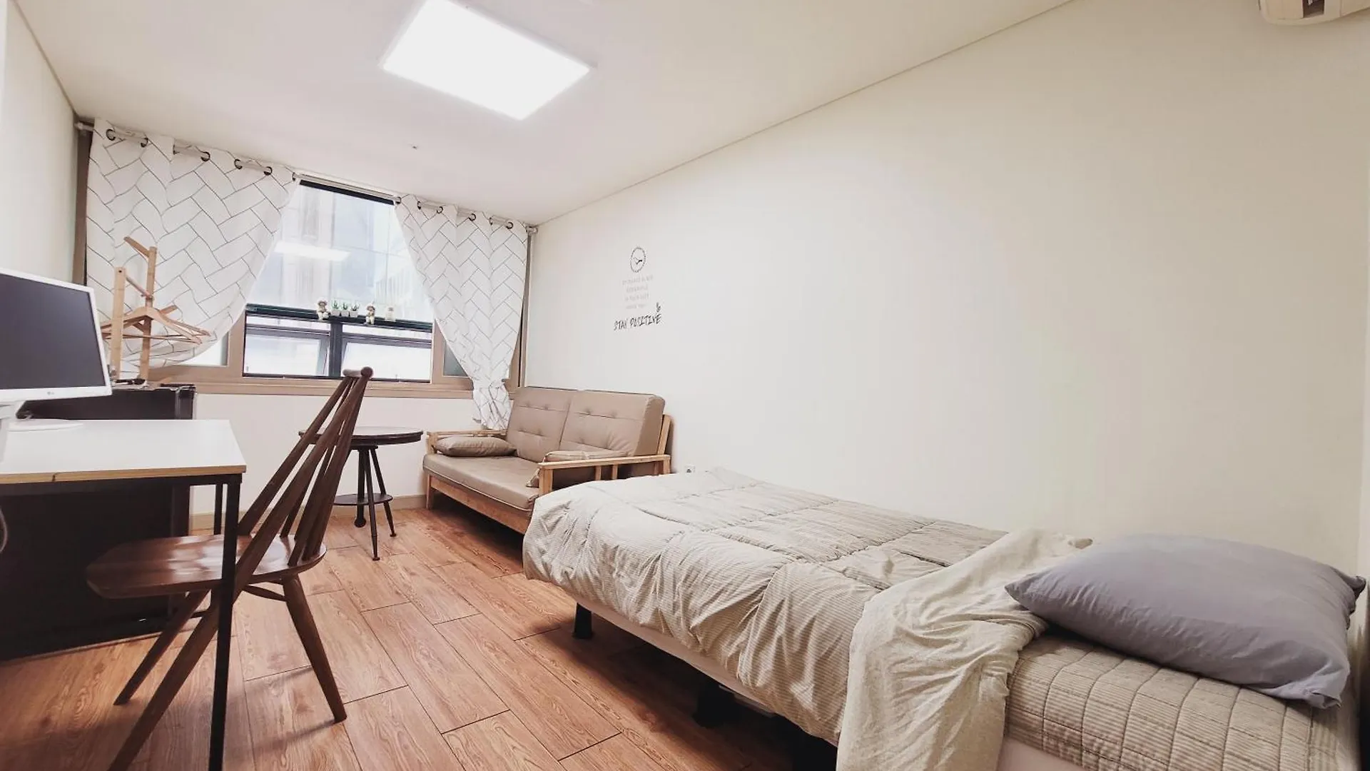 Bk Room Incheon Wisma tamu